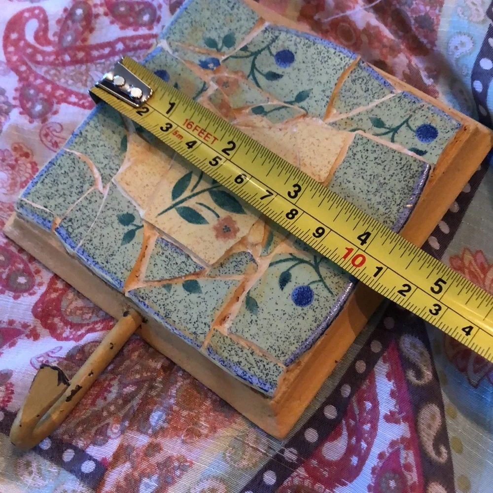 🌷🌸Cottage Handmade Mosaic tile on 5” square wood distressed hook